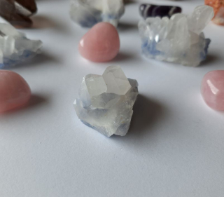 Křišťál s Dumortieritem(Brazílie)-č.6